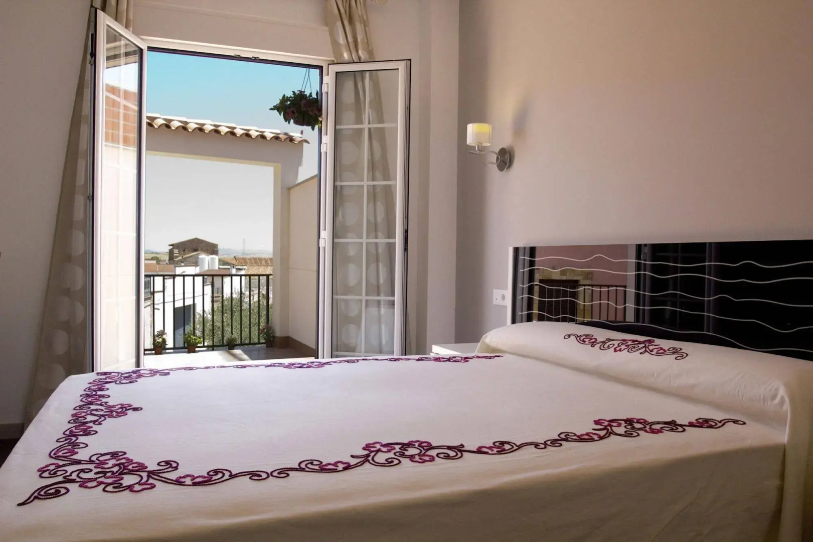 Hotel Rural Orellana