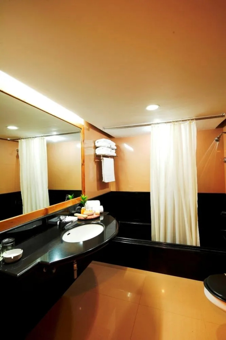 Manu Allaya Spa Resort