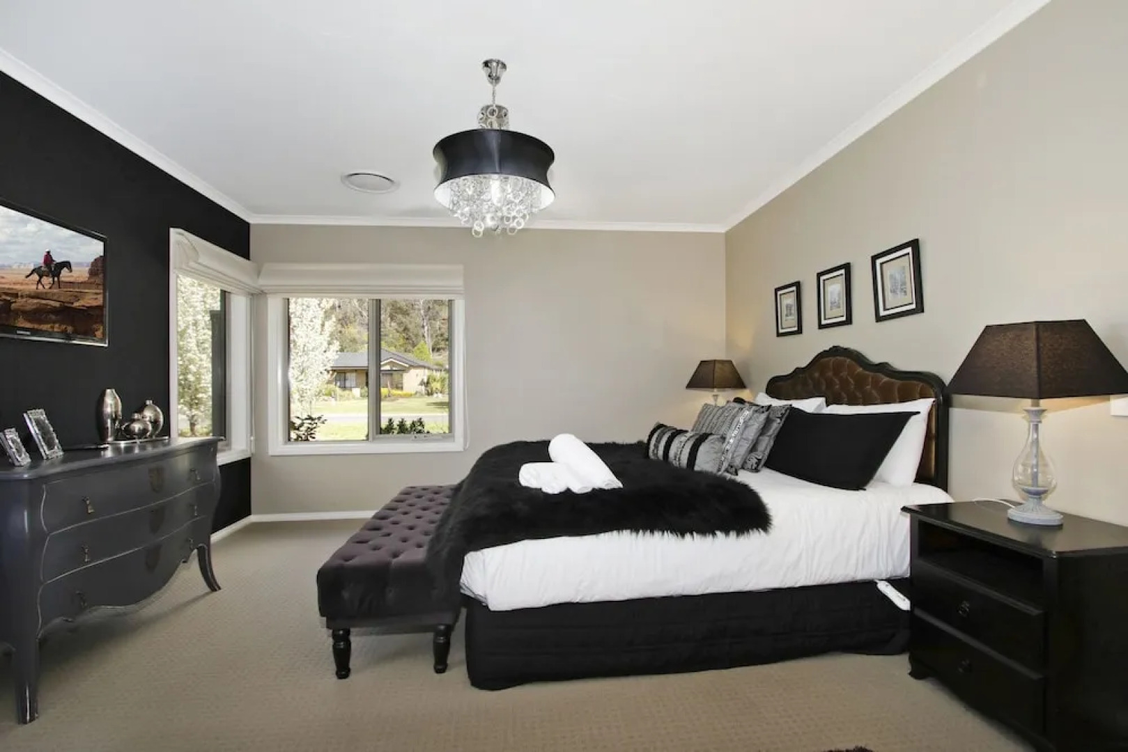 Collins Retreat - 4 Bedroom home with Pool