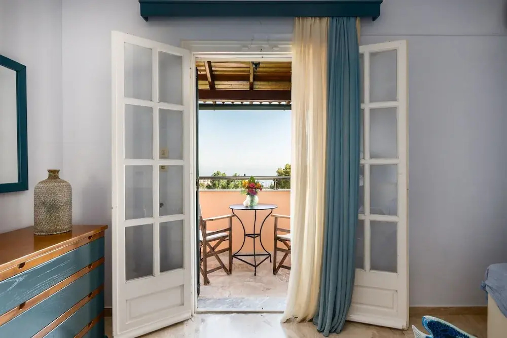 Nikiforos Apartments by Konnect, Mesongi