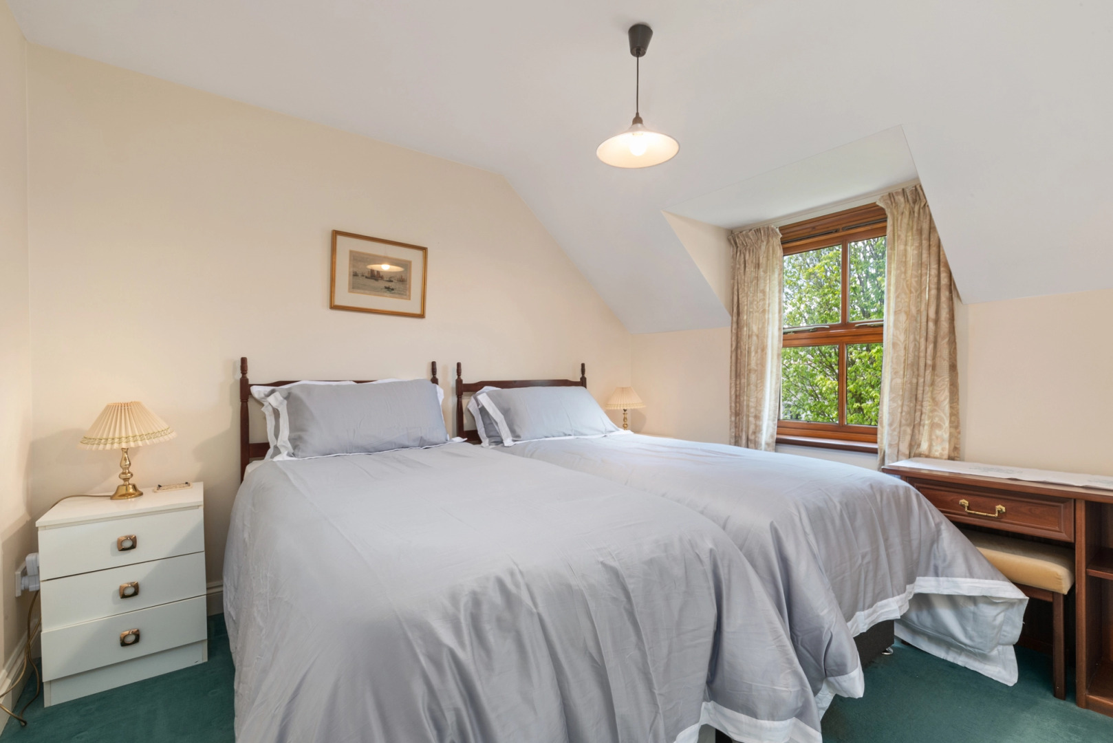 Harpers Lake - Beautiful Country Cottage with Countryside views