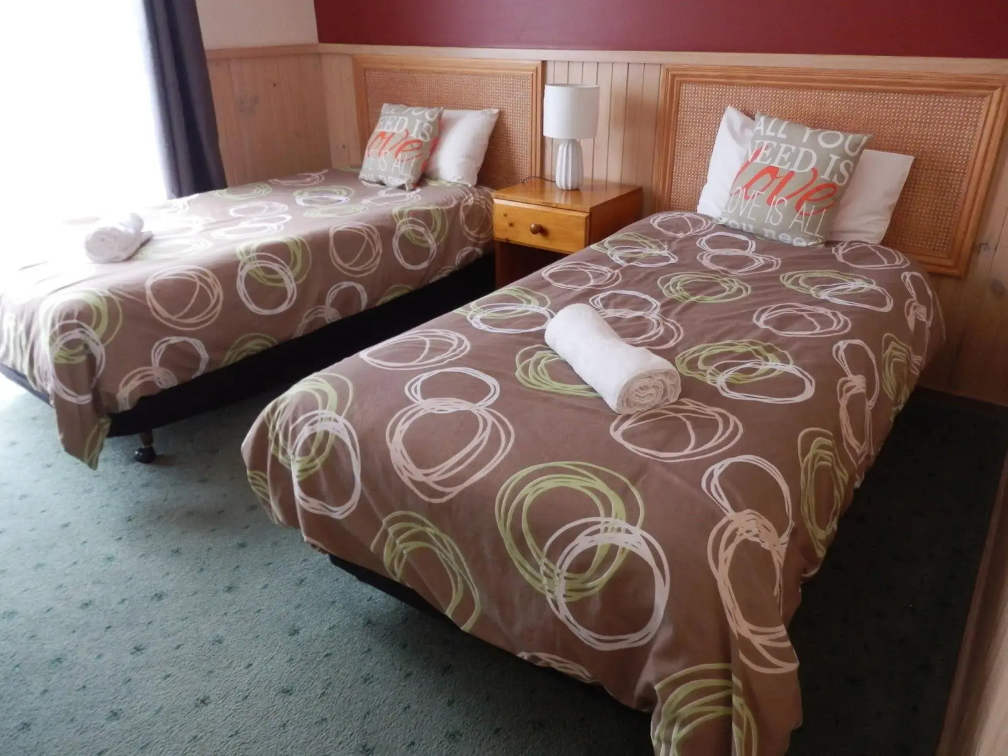 Mountain View Motor Inn & Holiday Lodges