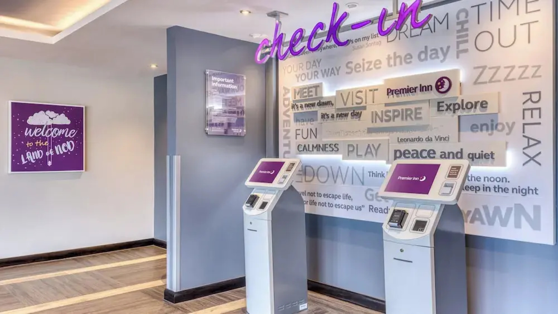 Premier Inn Bristol Parkway - M32