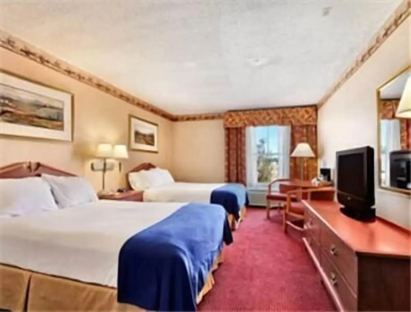 Fredericksburg Hill Country Hotel