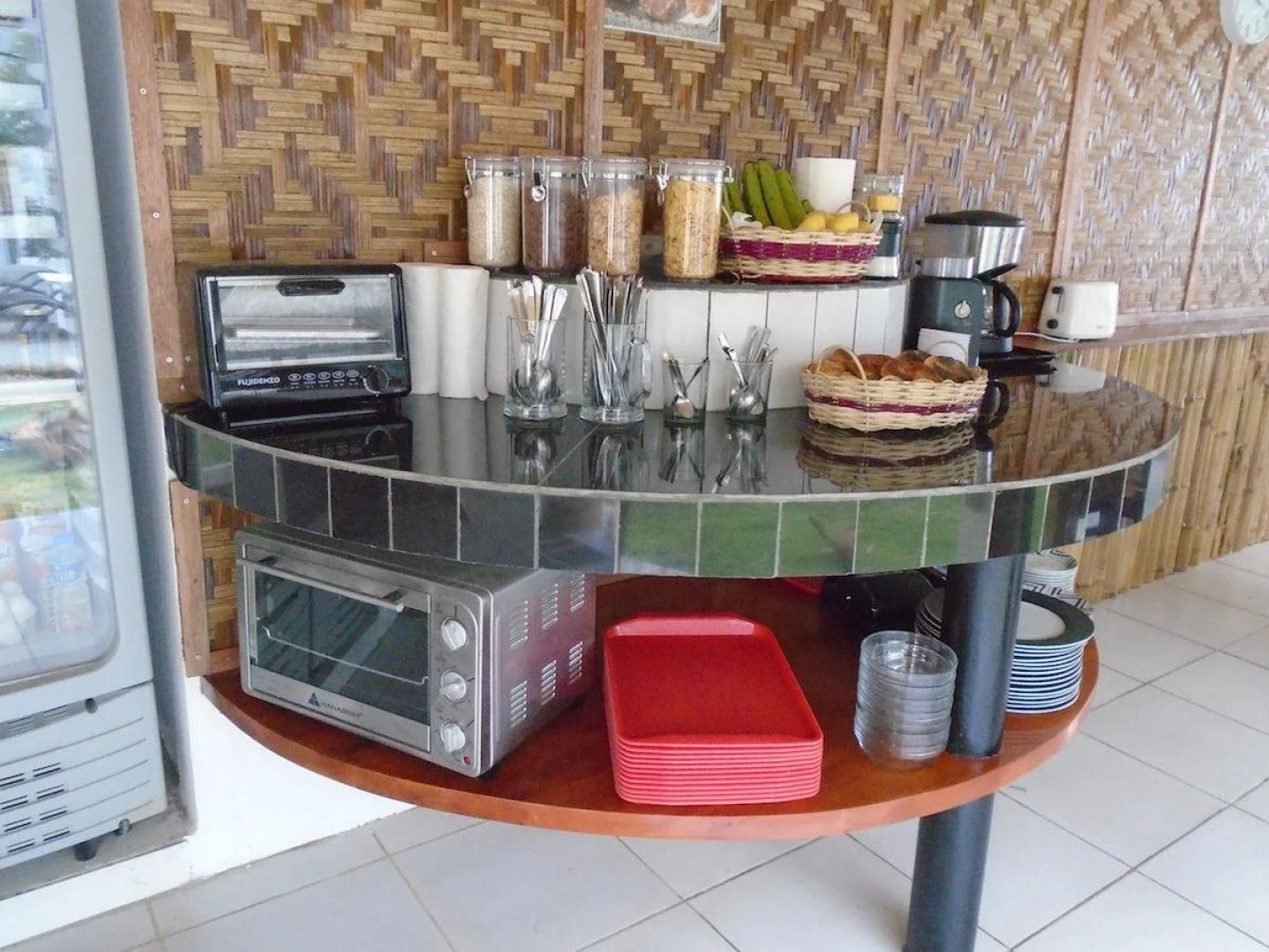 Parrot Resort Moalboal