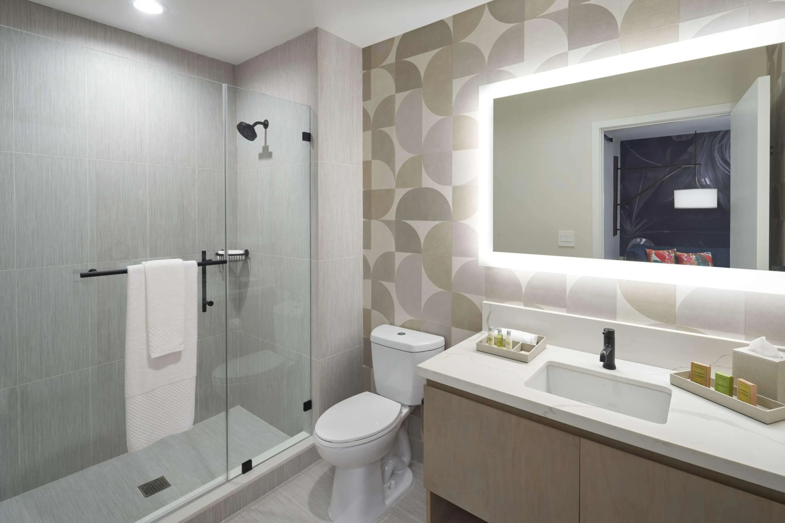 SERENA Hotel Aventura Miami, Tapestry Collection by Hilton