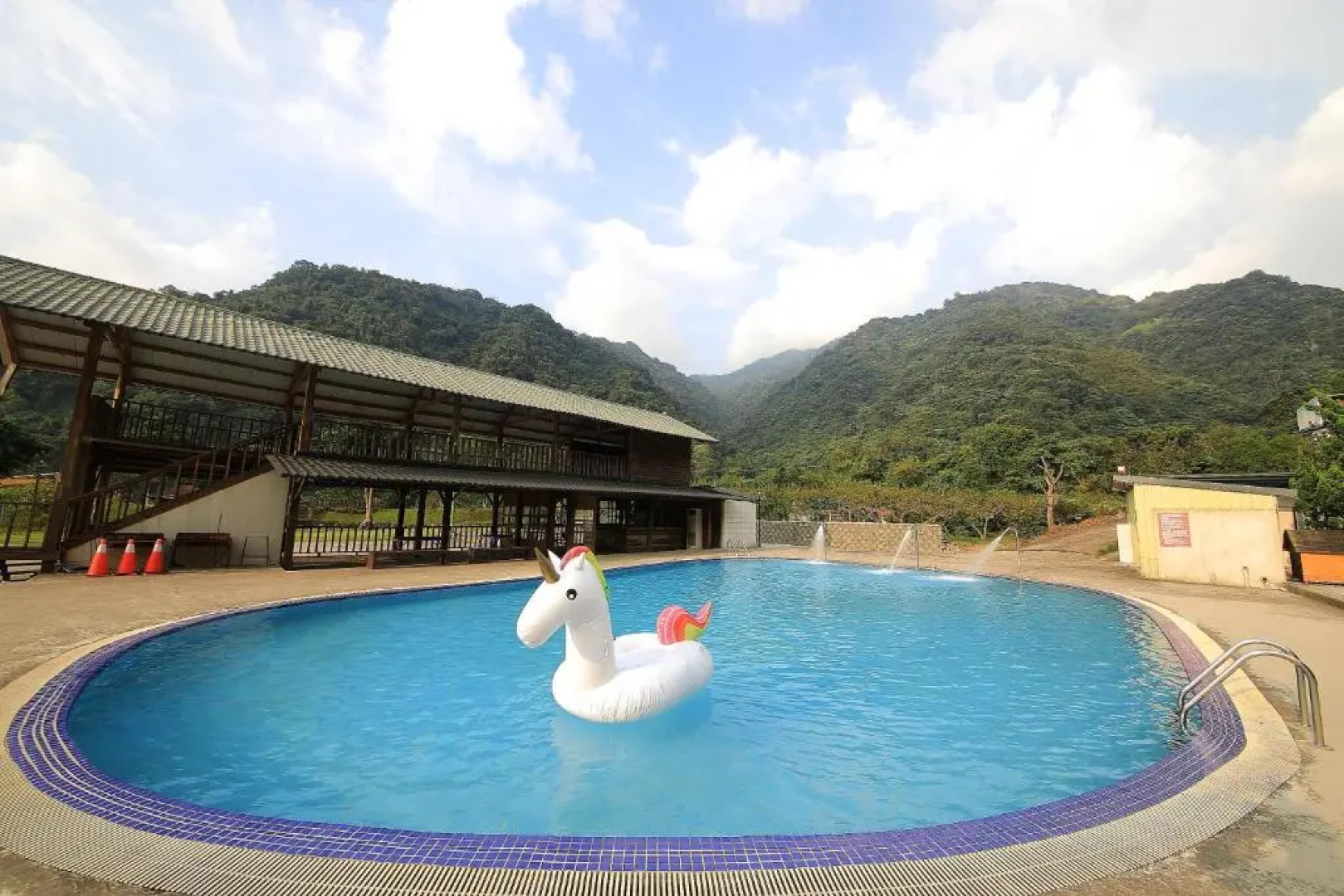 Yotai Spring Guest House