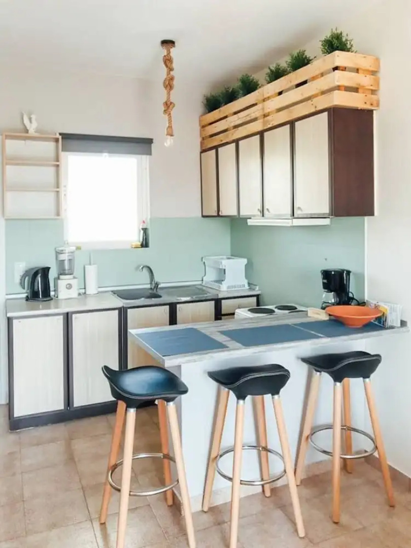 Chrissabella 6 Best Location Ever!