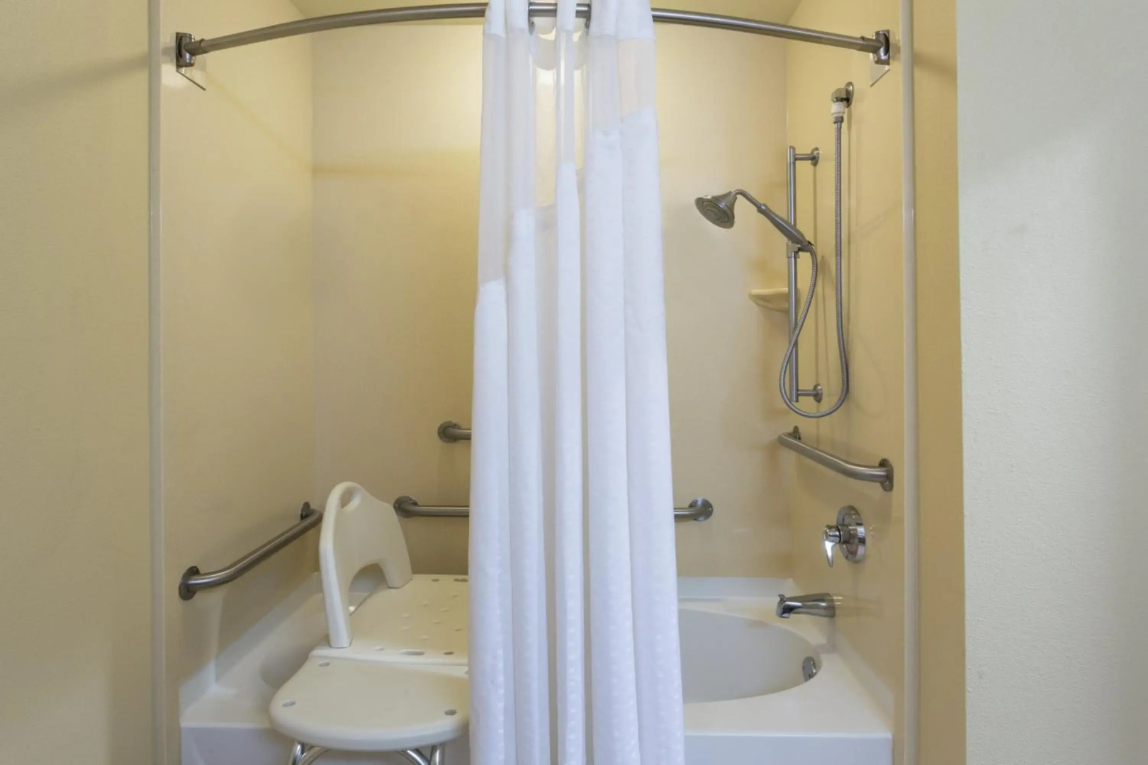 Holiday Inn Express Hotel & Suites Tavares - Leesburg by IHG