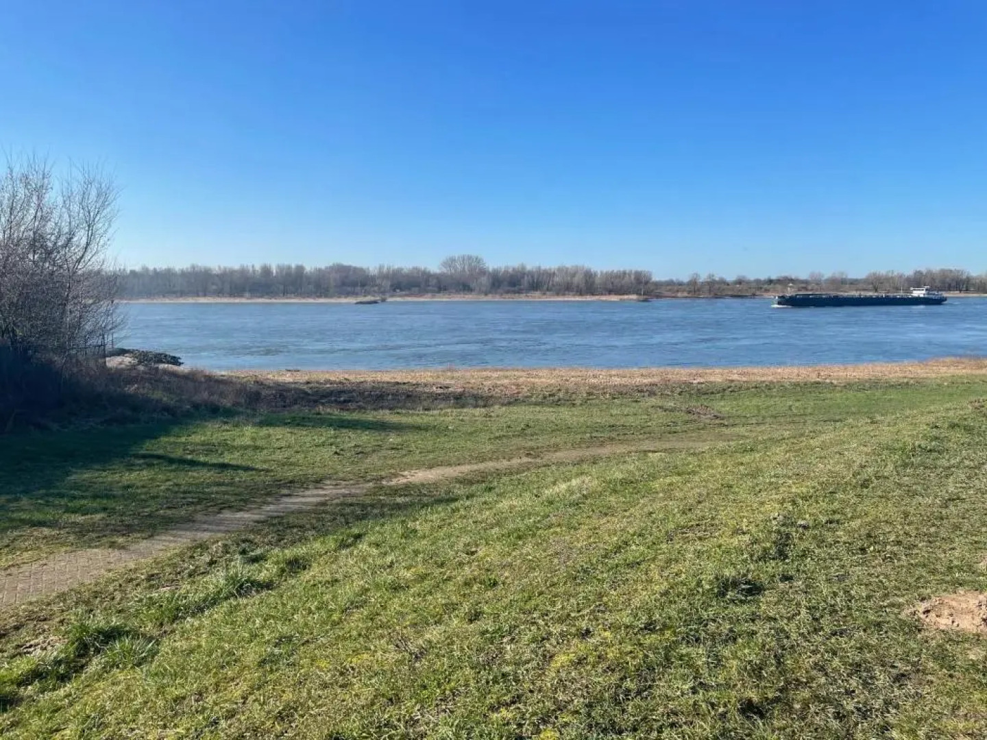 B&B Pompgebouw aan de Rijn