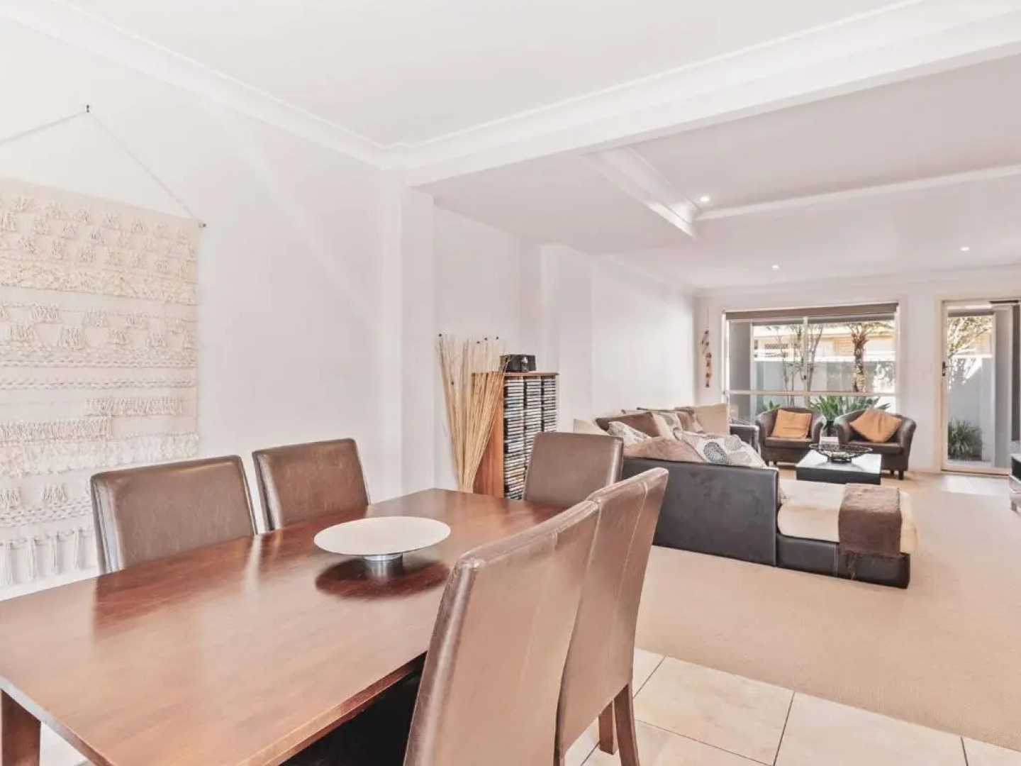 Unit 3 23 BOOYONG STREET