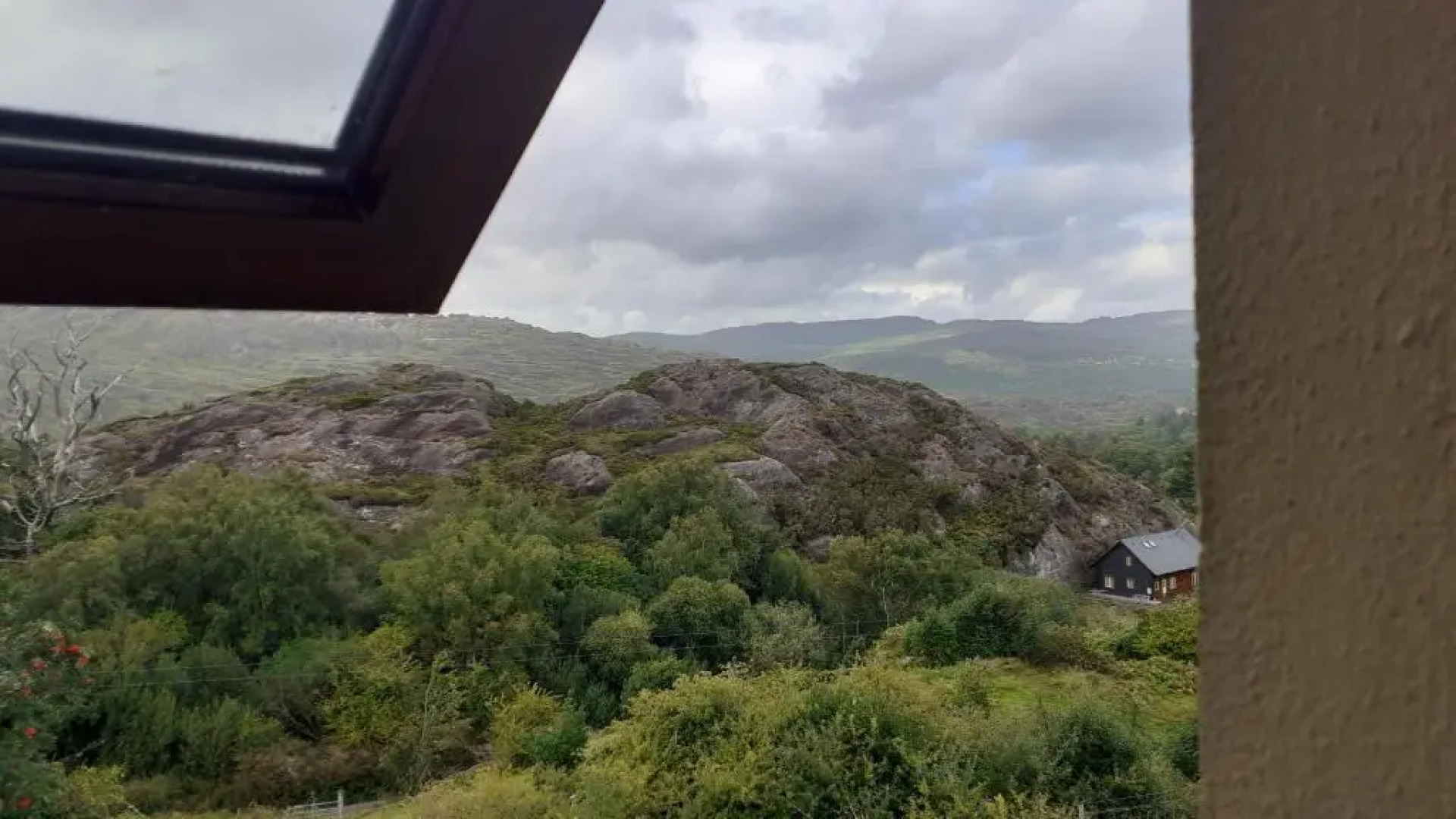 Cuckoo Tree House, Glengarriff, Beara Peninsula