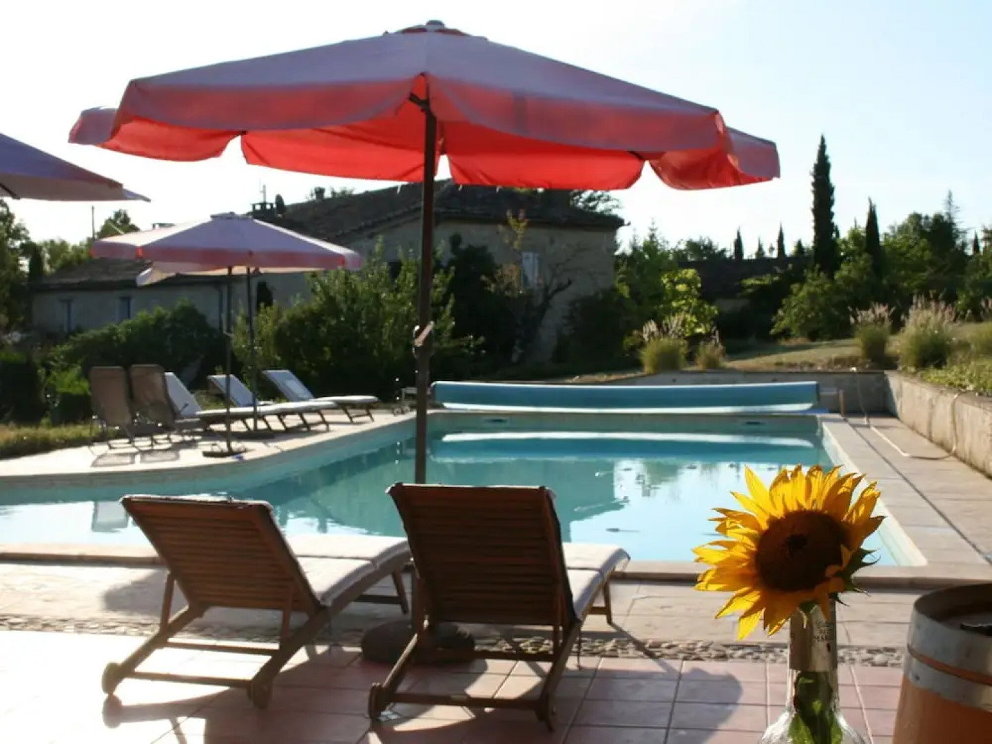Peaceful Cottage with Swimming Pool in Fayssac France