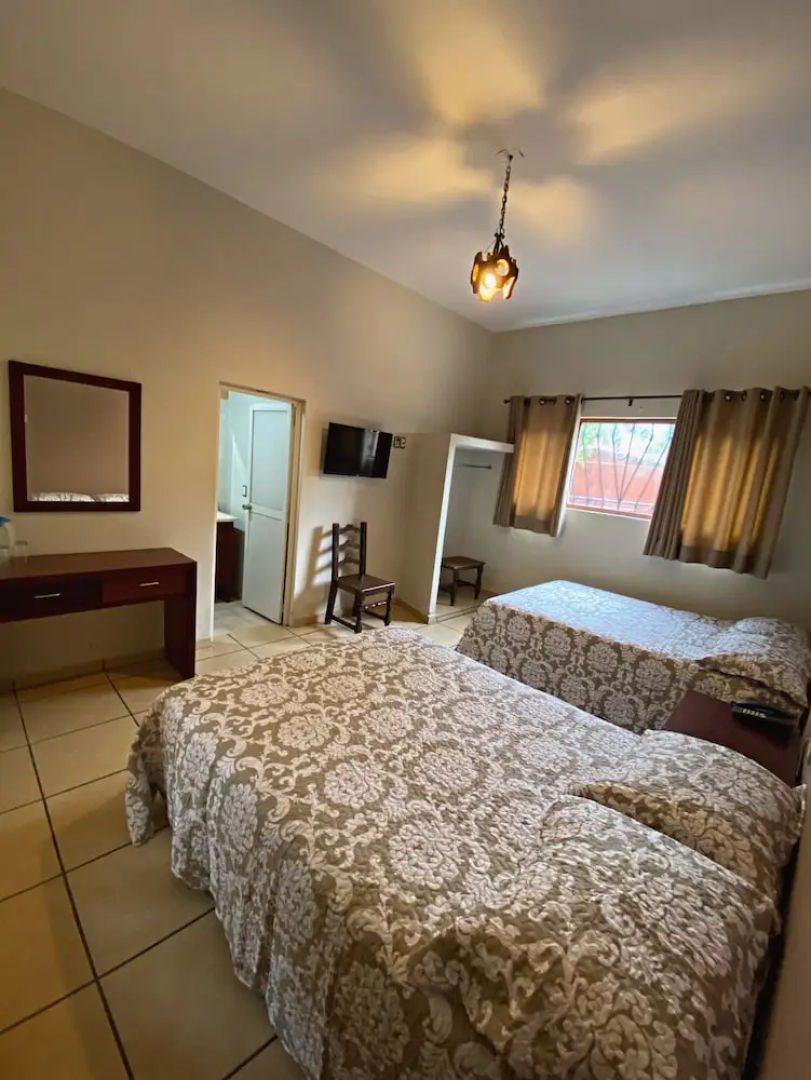 Hotel Gladys