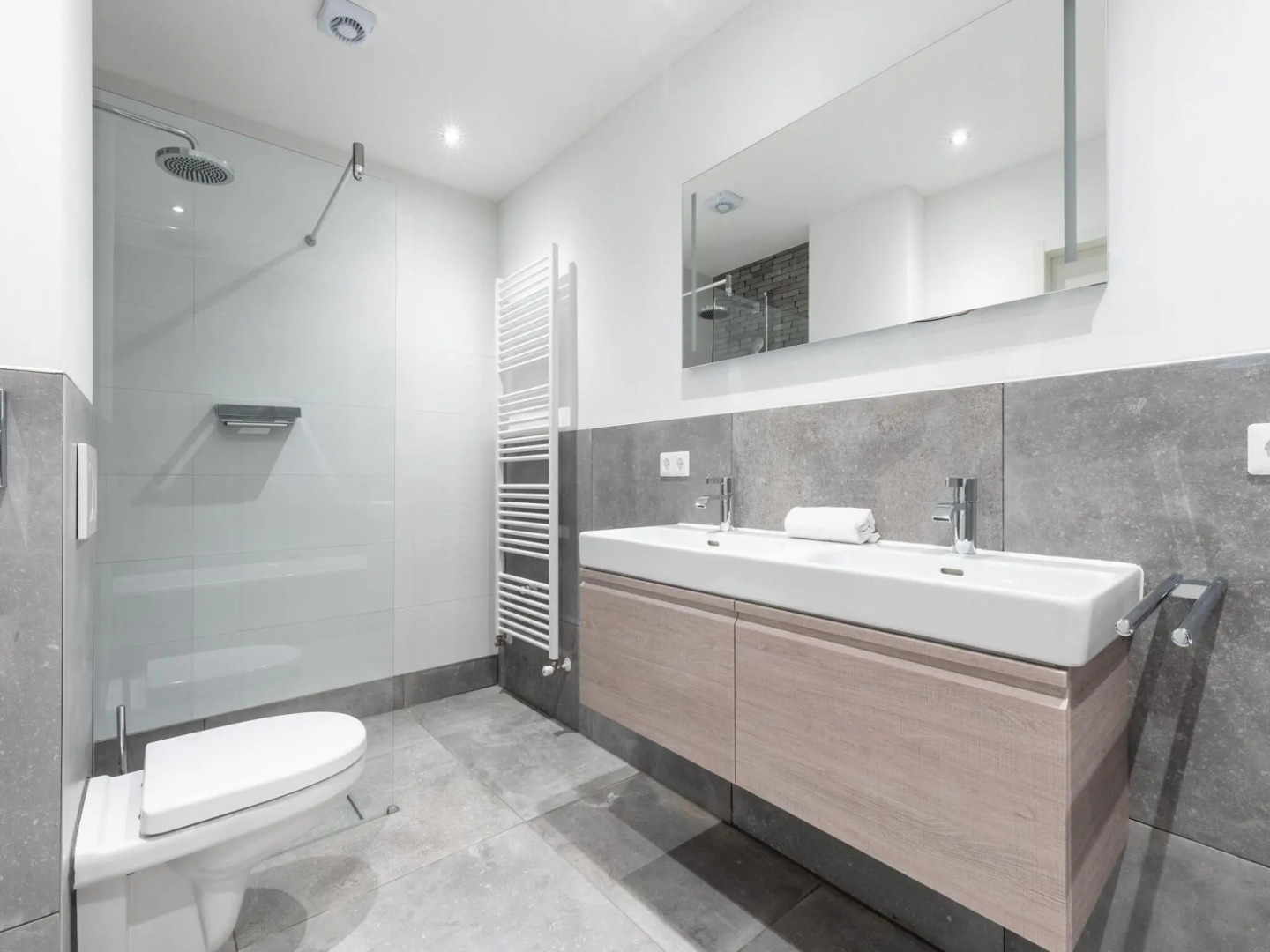 Modern Villa with Hot Tub & Sauna in Harderwijk Flevoland