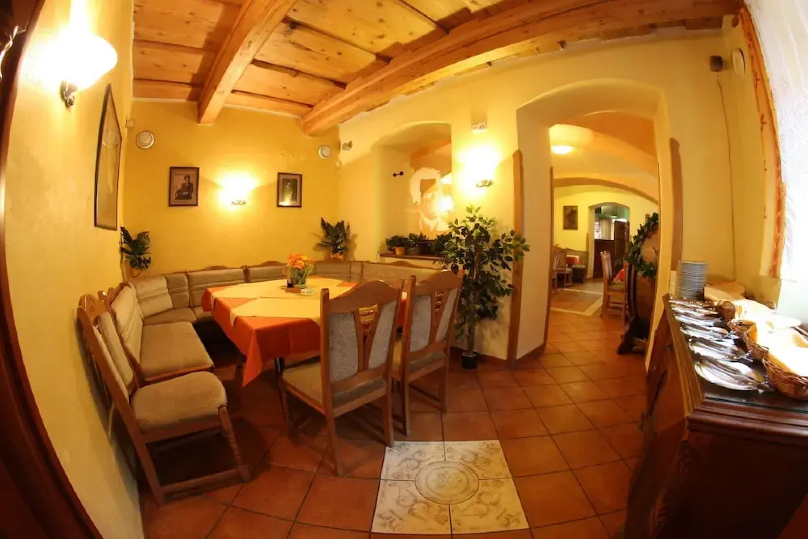 Mahleruv Penzion Na Hradbách