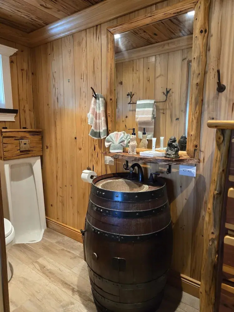 NEW Jungle Paradise Treehouse Suite With Resort Amenities Elevator Access Outdoor Kitchen Lagoon Lazy River Pool RV Hook up