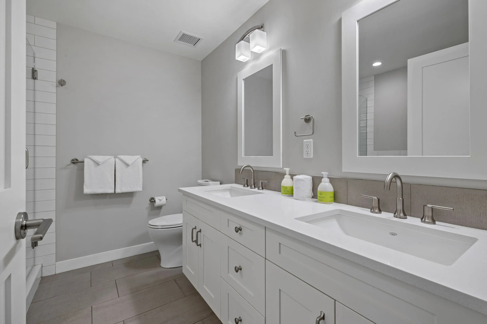 Rundle Cliffs Lodge by Spring Creek Vacation