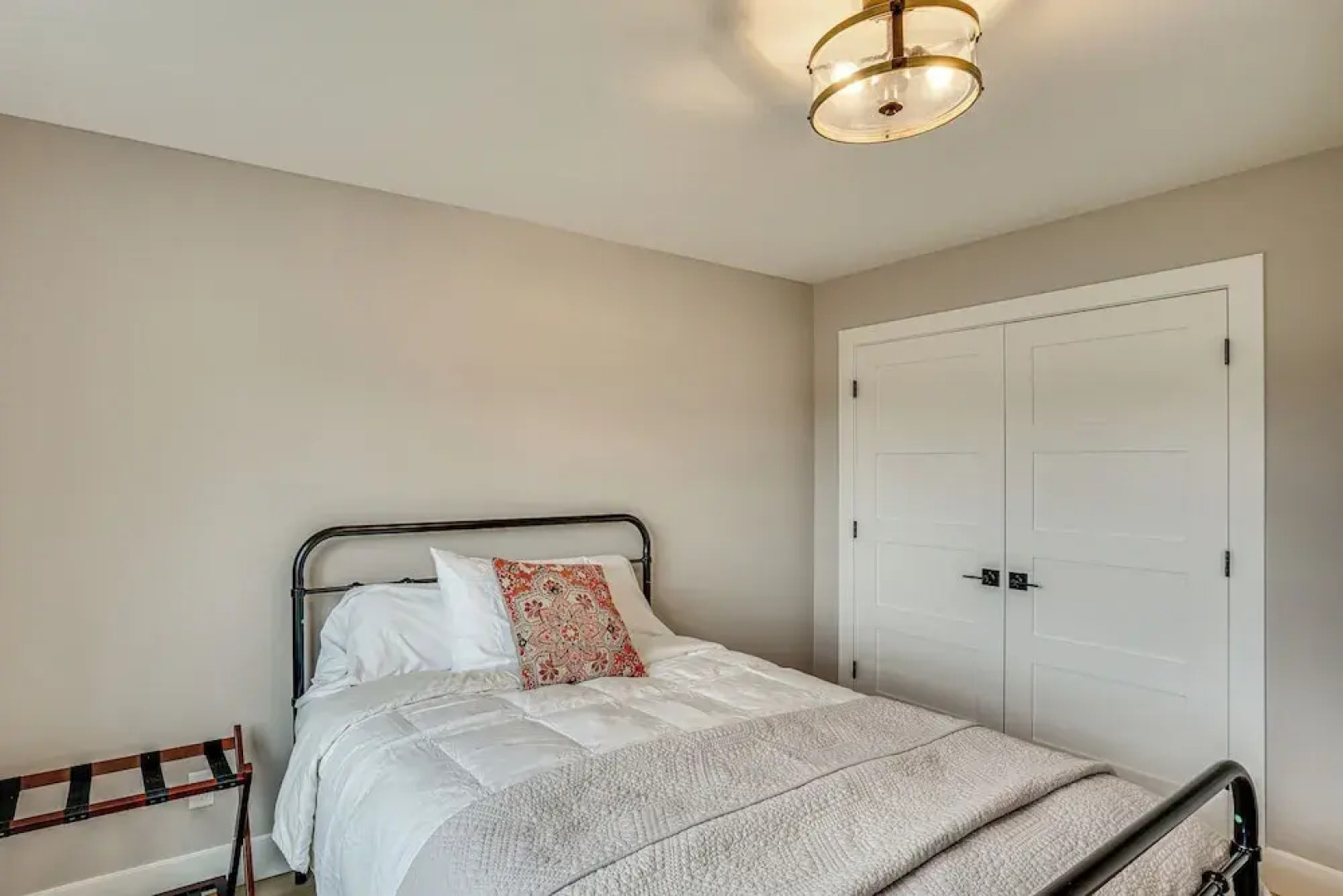 Walk to Beaches + Restaurants: Elkhart Lake Escape