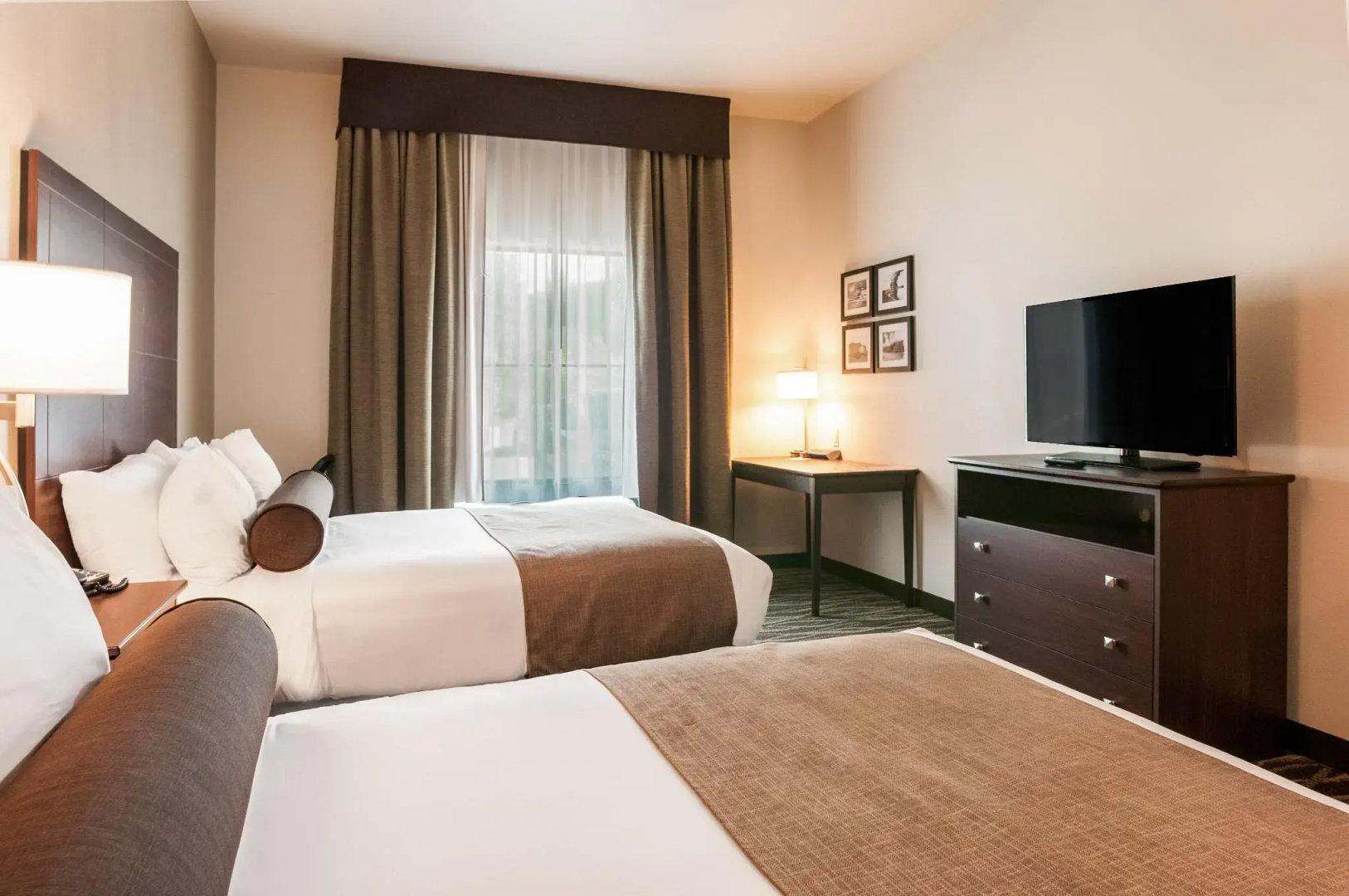Cobblestone Inn & Suites - Fairfield Bay