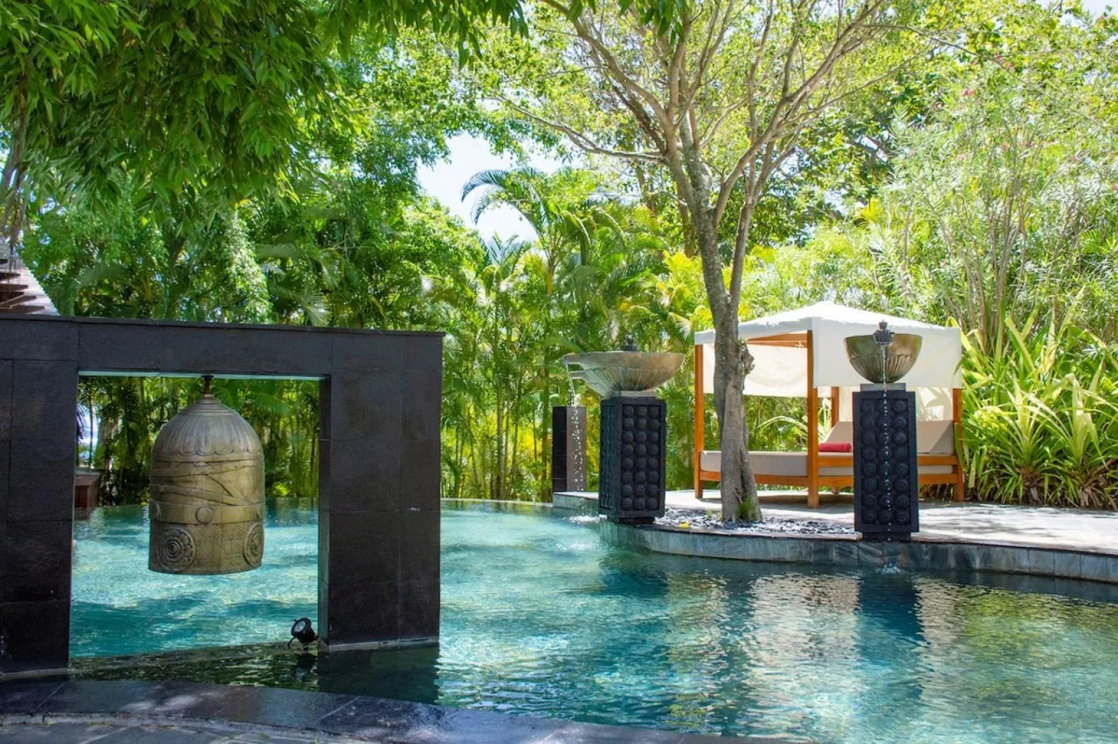 Shanti Maurice Resort & Spa