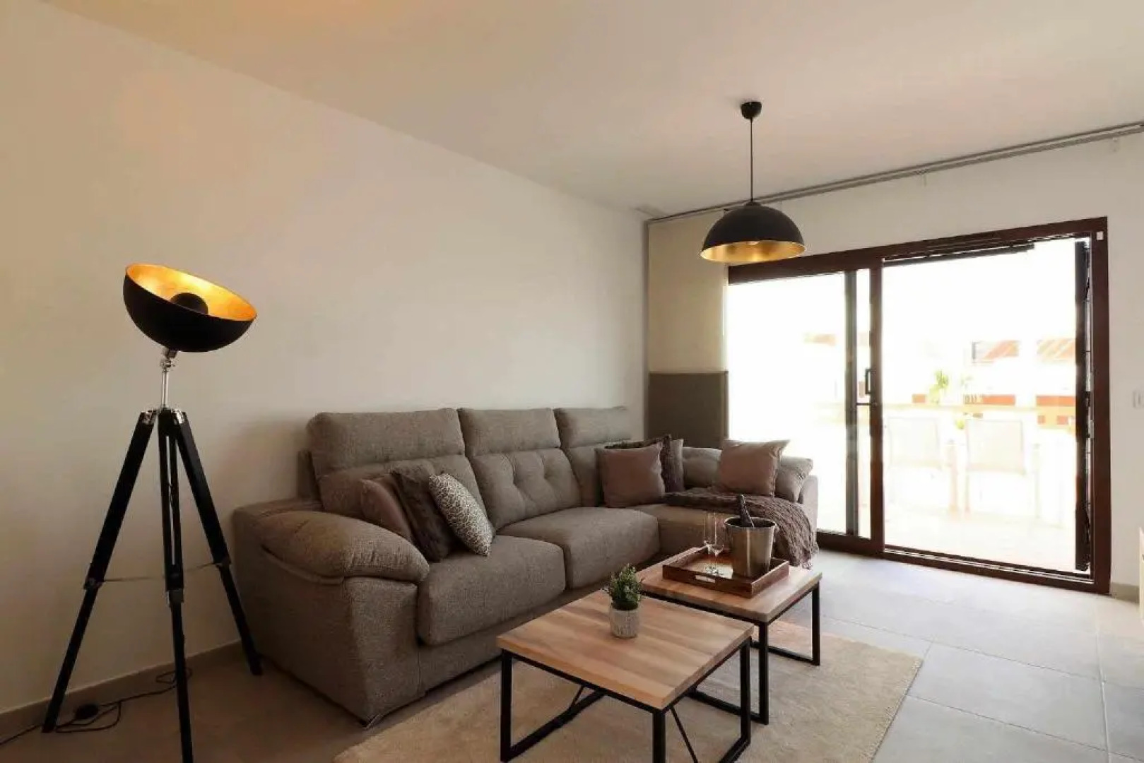 Marysol apartamento de lujo balcón azotea piscina comun a la playa