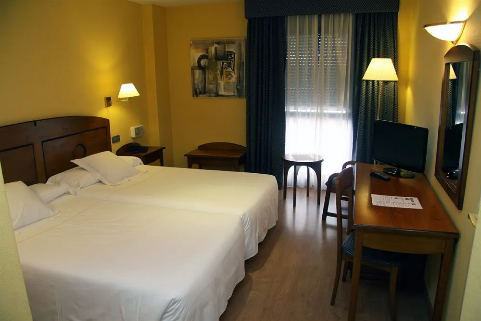 Egido Plaza De Santiago