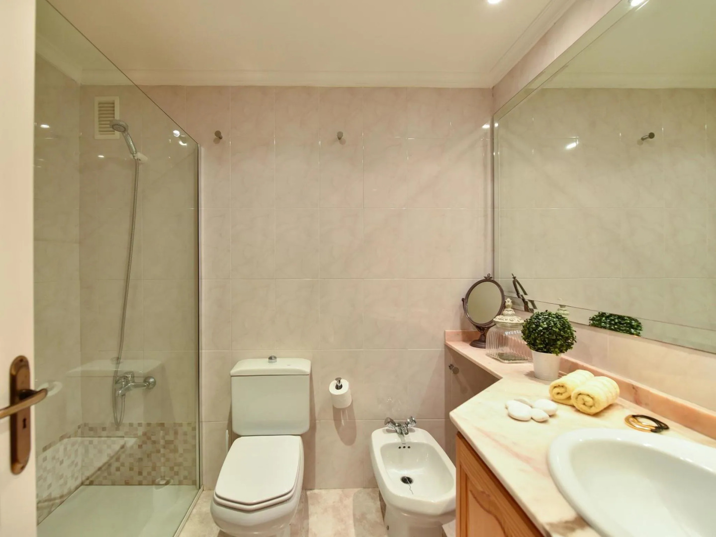 Las Canteras Seafront Apartment