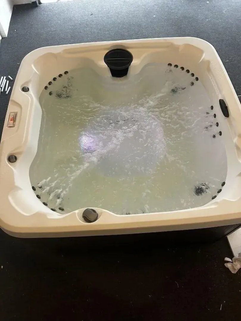 Amazing Vacation House In Poconos~hottub~game Room 6 Bedroom Home