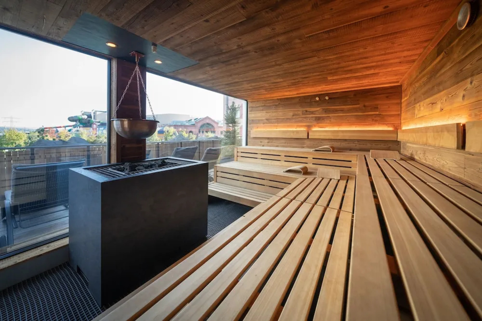 Europa-Park Erlebnis-Resort, Hotel Krønasår