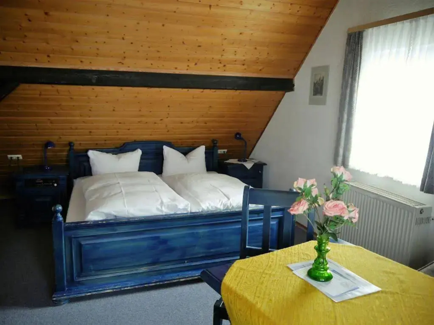 Hotel-Gasthof-Destille-Eisenbahn