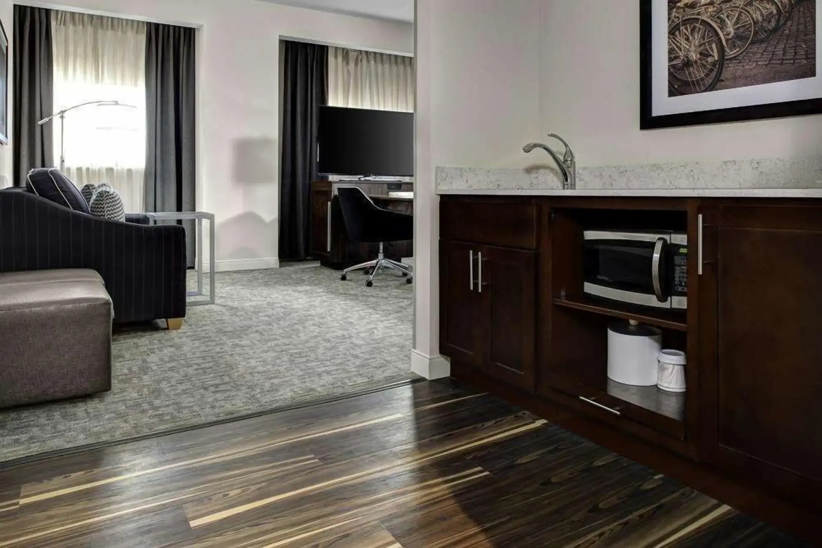 Hampton Inn & Suites Richmond - Downtown