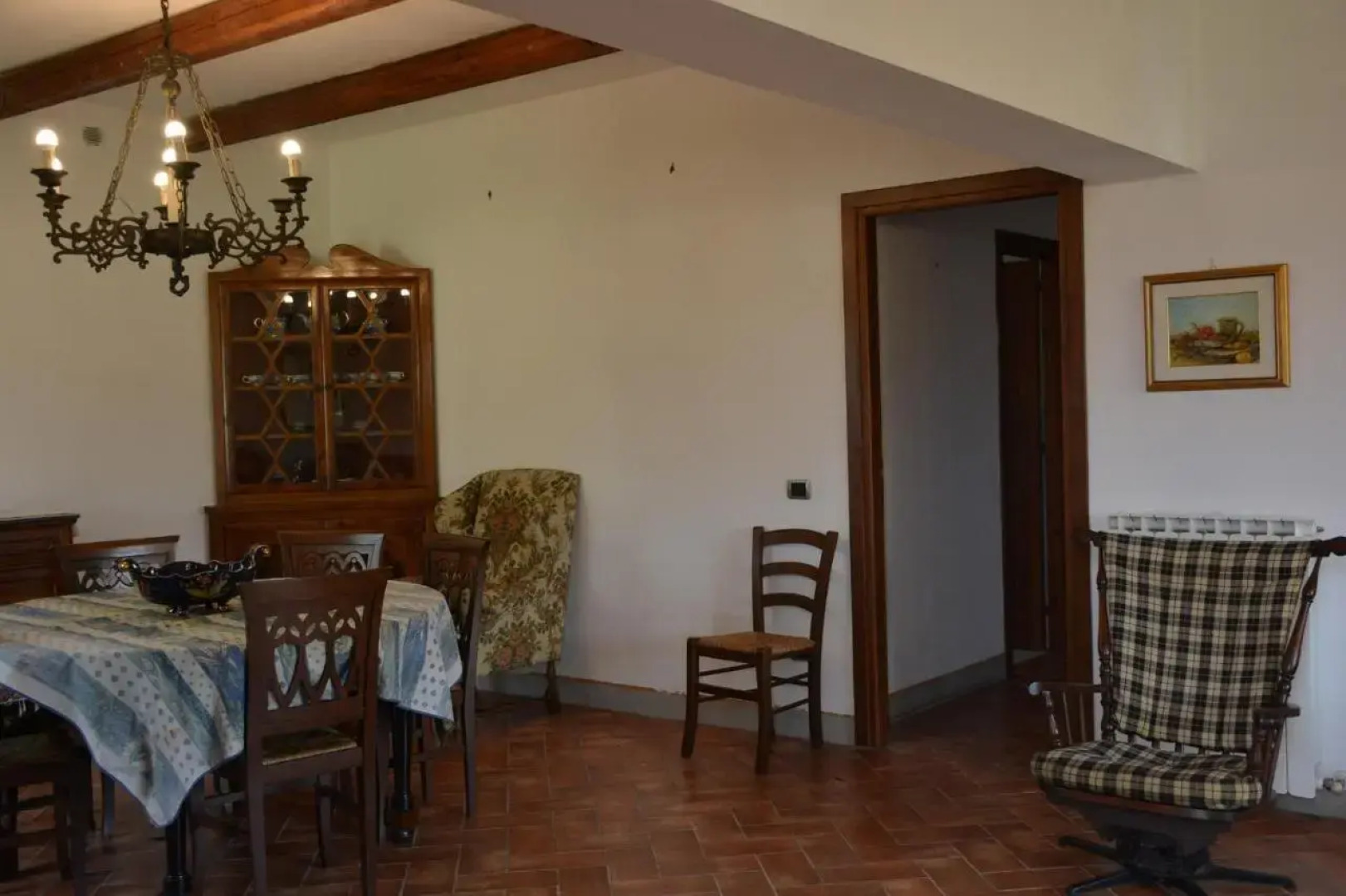 Scappo in Umbria, la Cantinetta