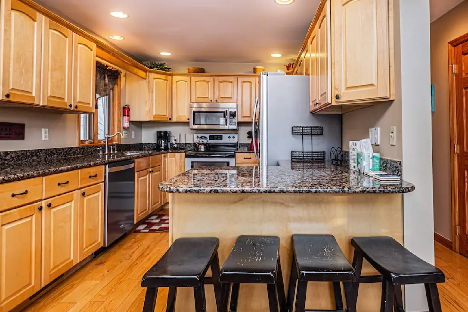 Rocky Adventures Five Bedroom Holiday Home