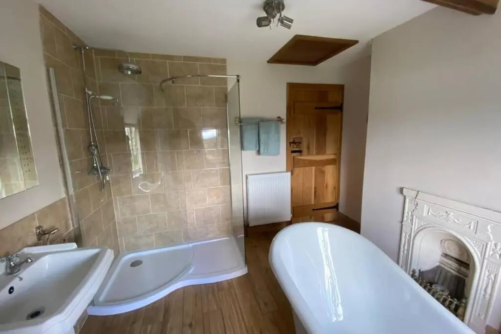 Spaniel Cottage with views of Ham hill, Stoke sub Hamdon