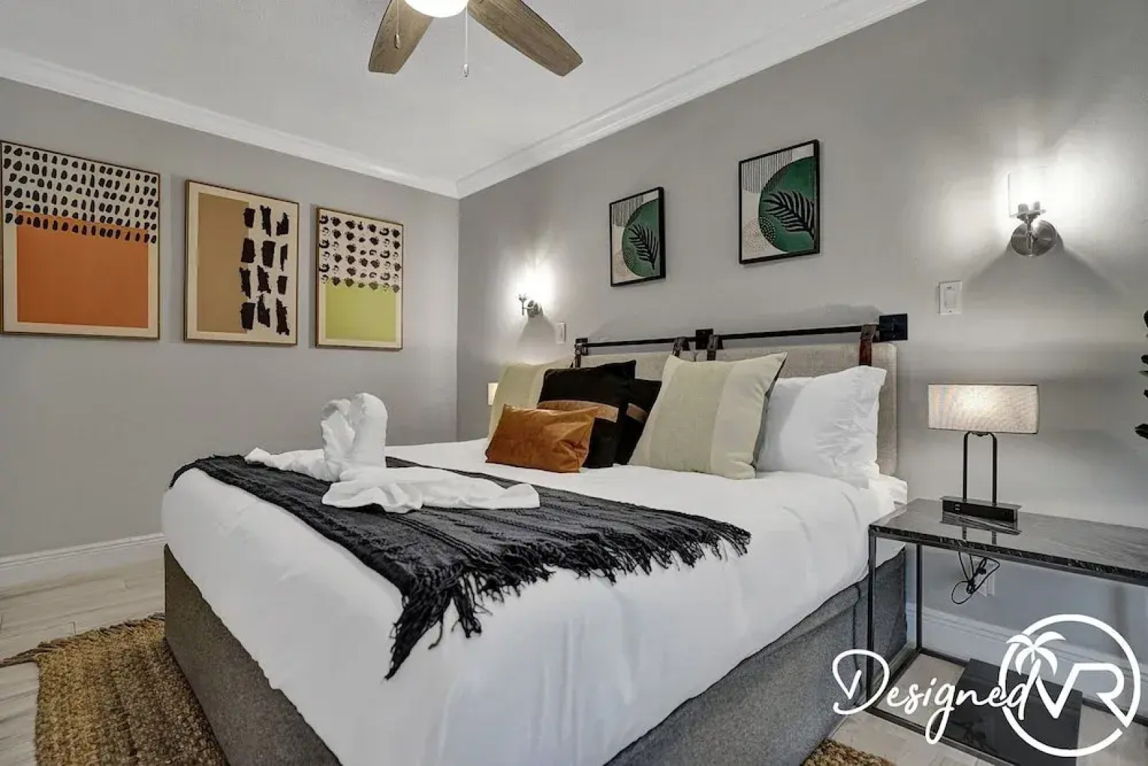 Family vacation 5 Br with Heated Pool