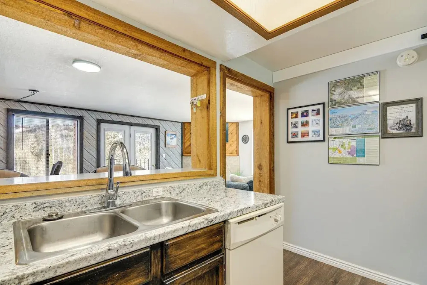 Walk to Lifts: Brian Head Condo w/ Ski Locker!