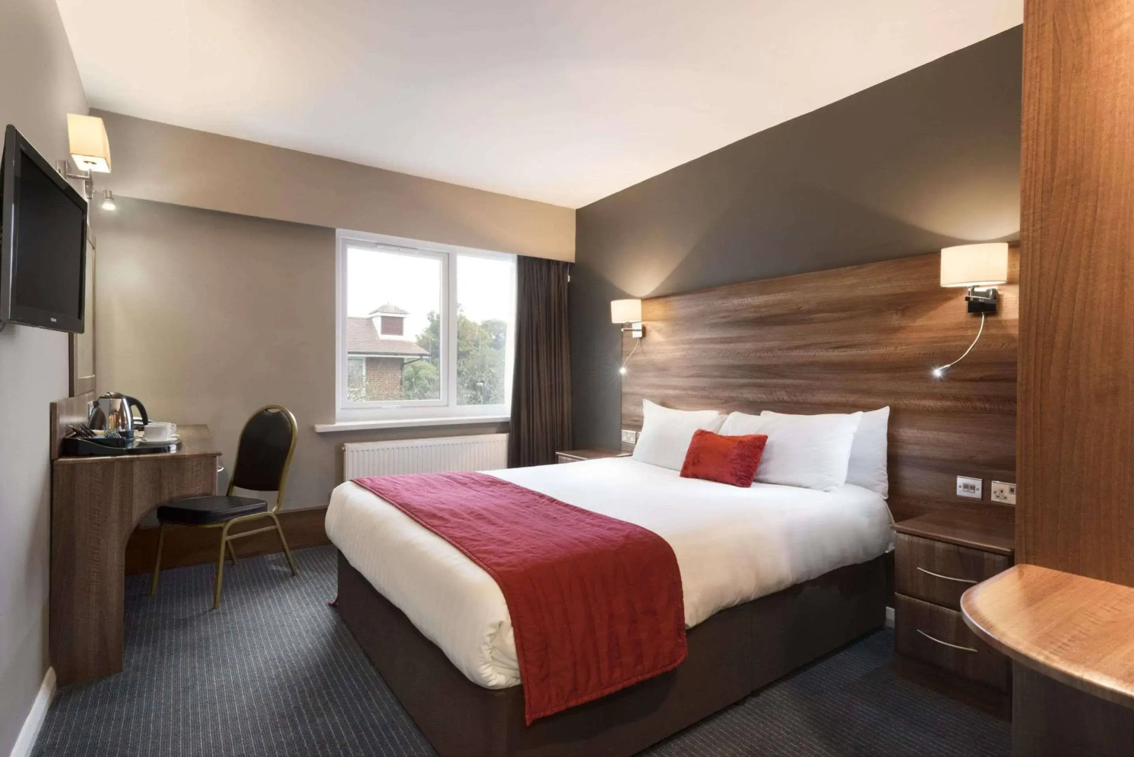 Ramada by Wyndham Warwick Kenilworth