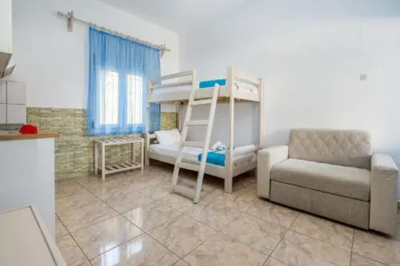Green Velvet Hotel