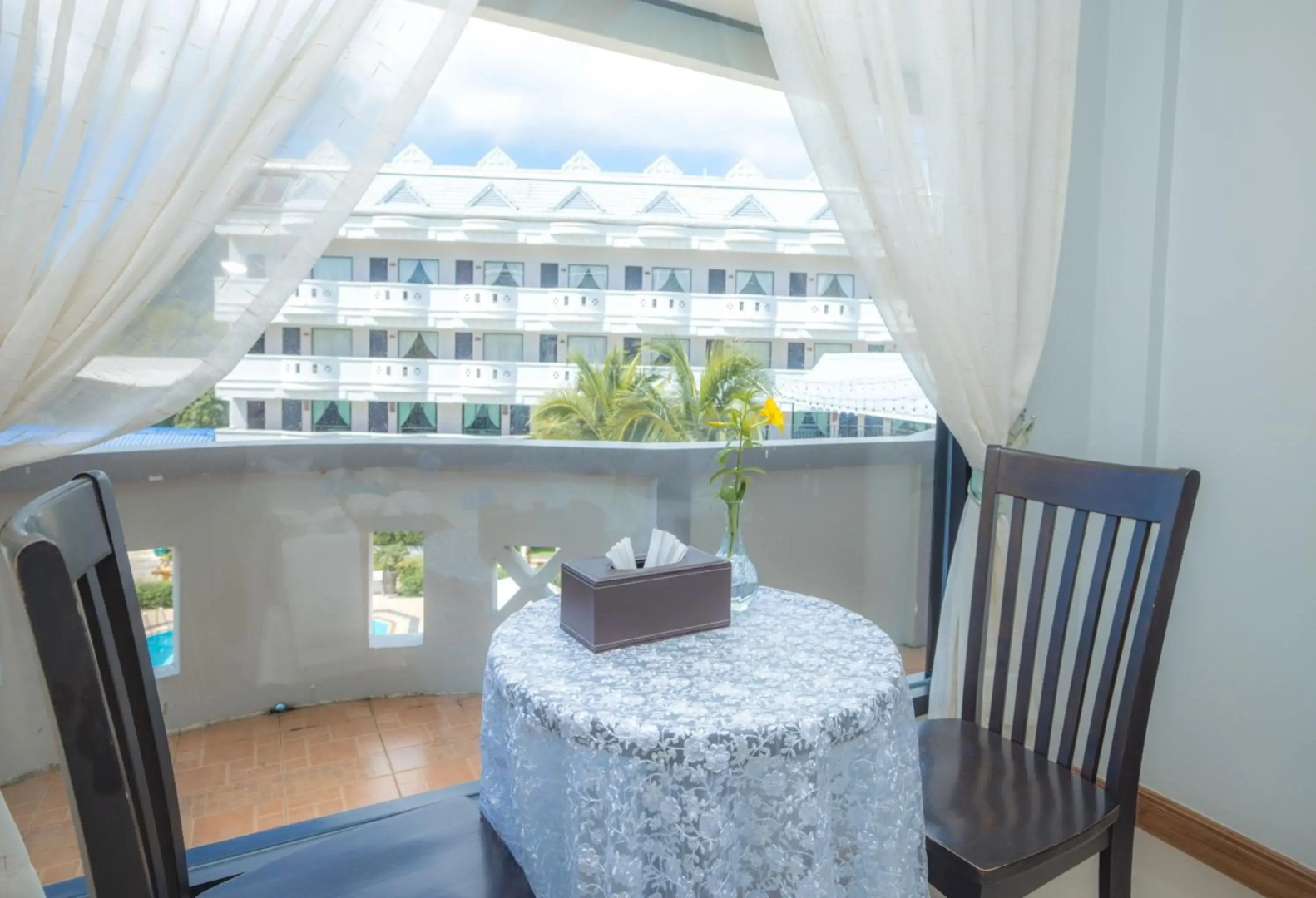 Blue Carina Hotel