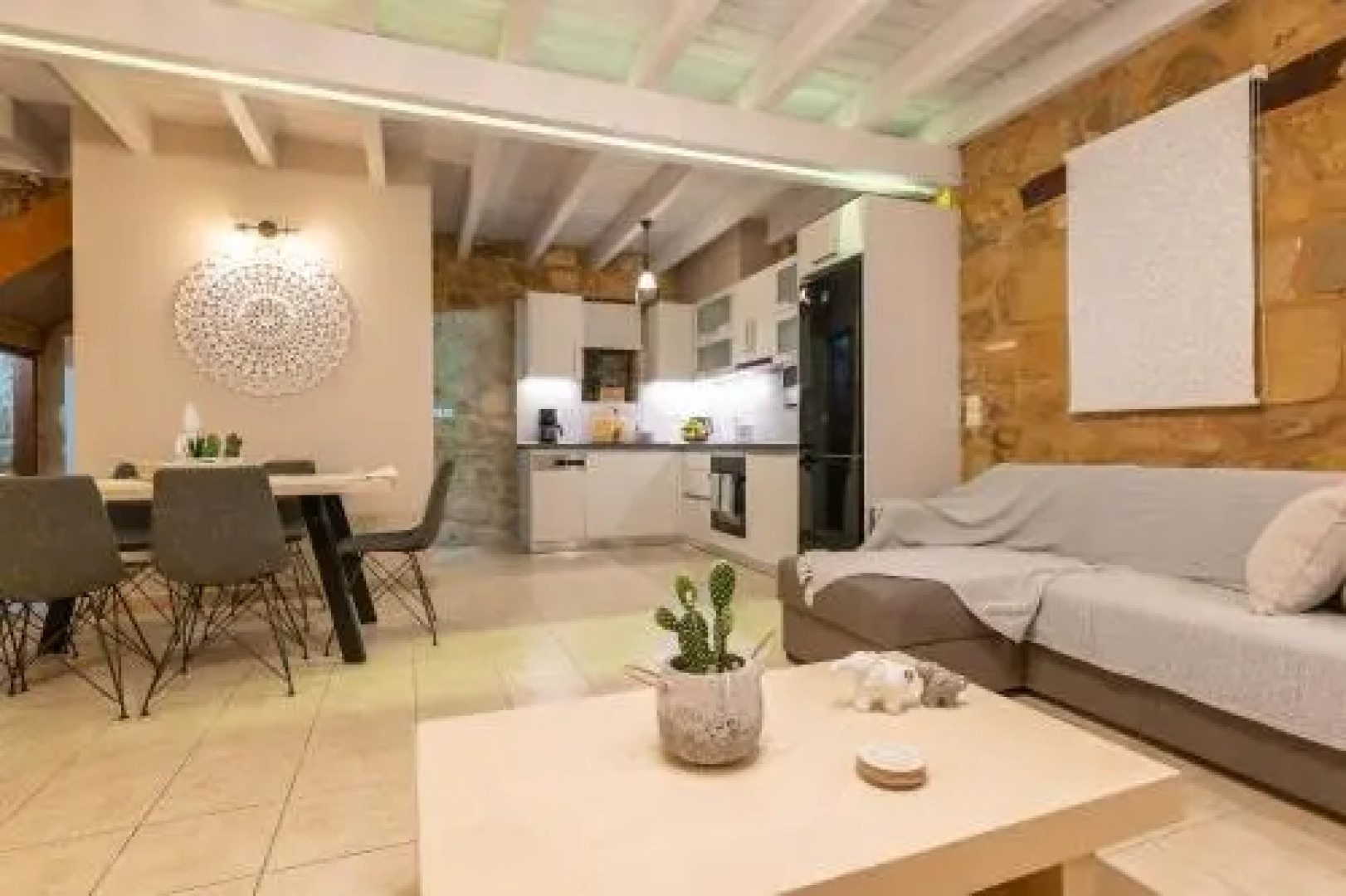 Artemis Luxury Villa