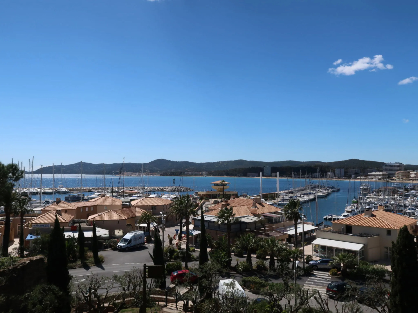 Apartment Cadet Rousse