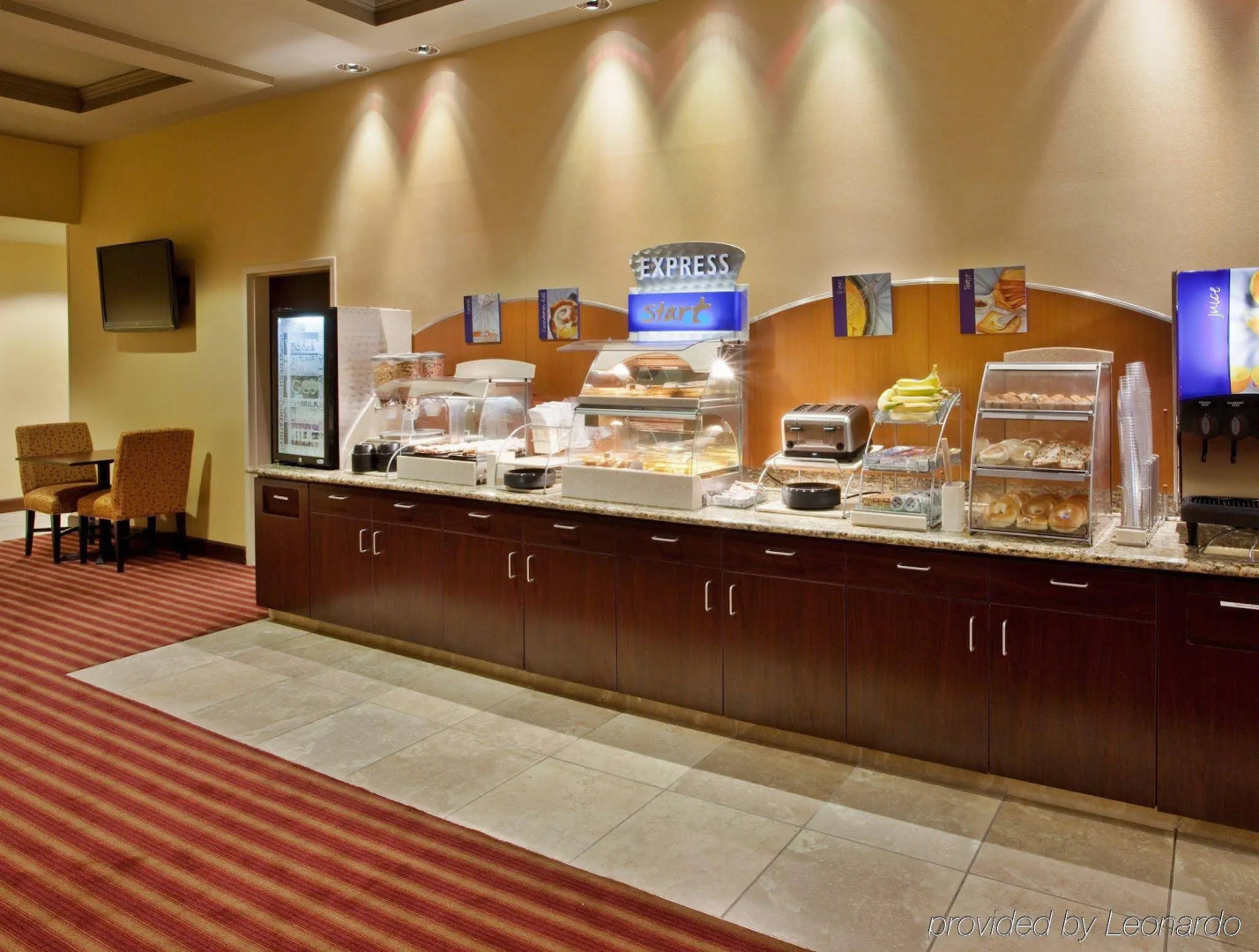 Holiday Inn Express & Suites Napa American Canyon by IHG