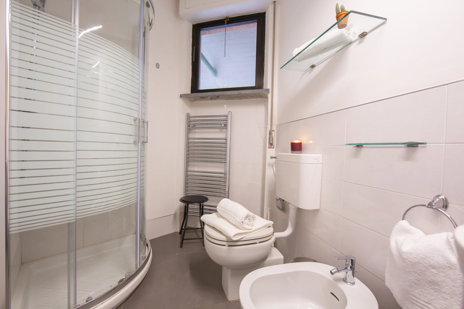 Francesca 2 600m From Sea