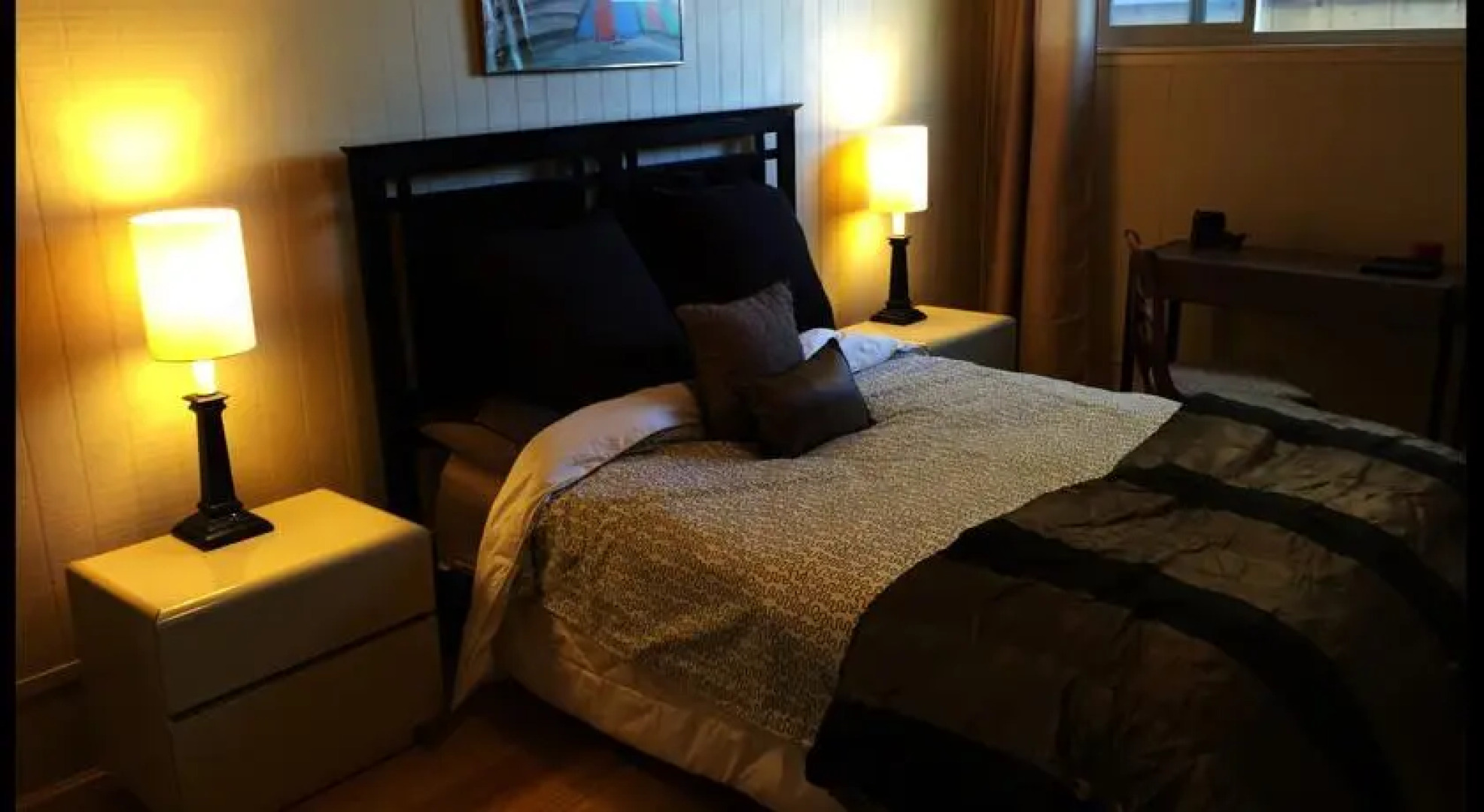 Bamboo Baywood Beauty Purlieu