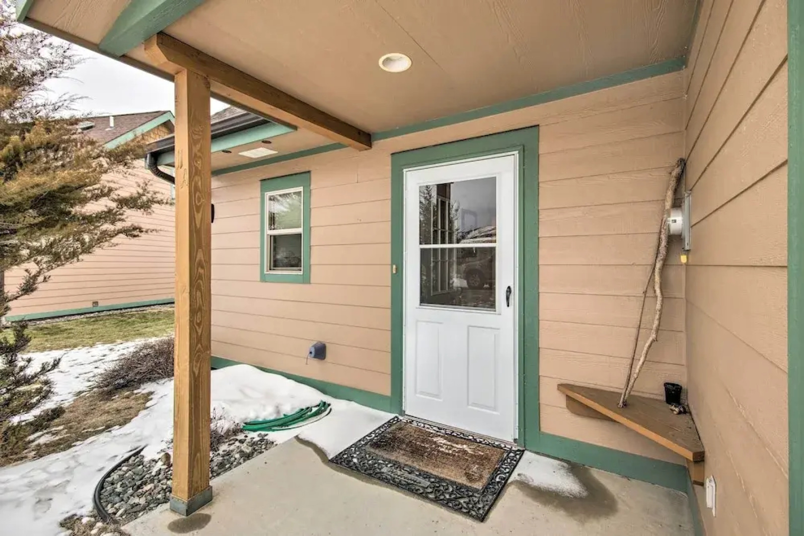 Inviting Townhome: 30 Mi to Yellowstone NP!