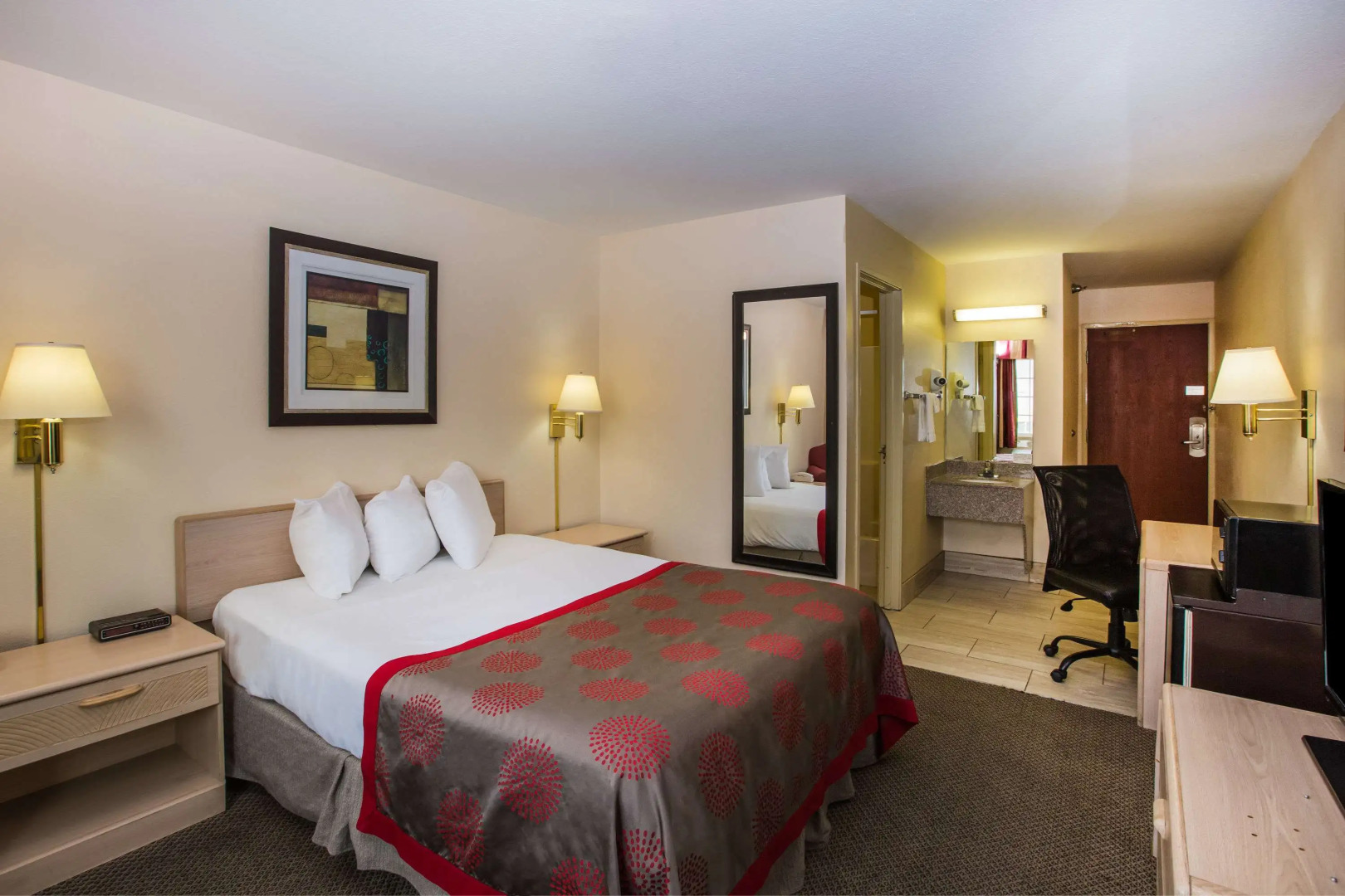 Ramada by Wyndham Sioux Falls