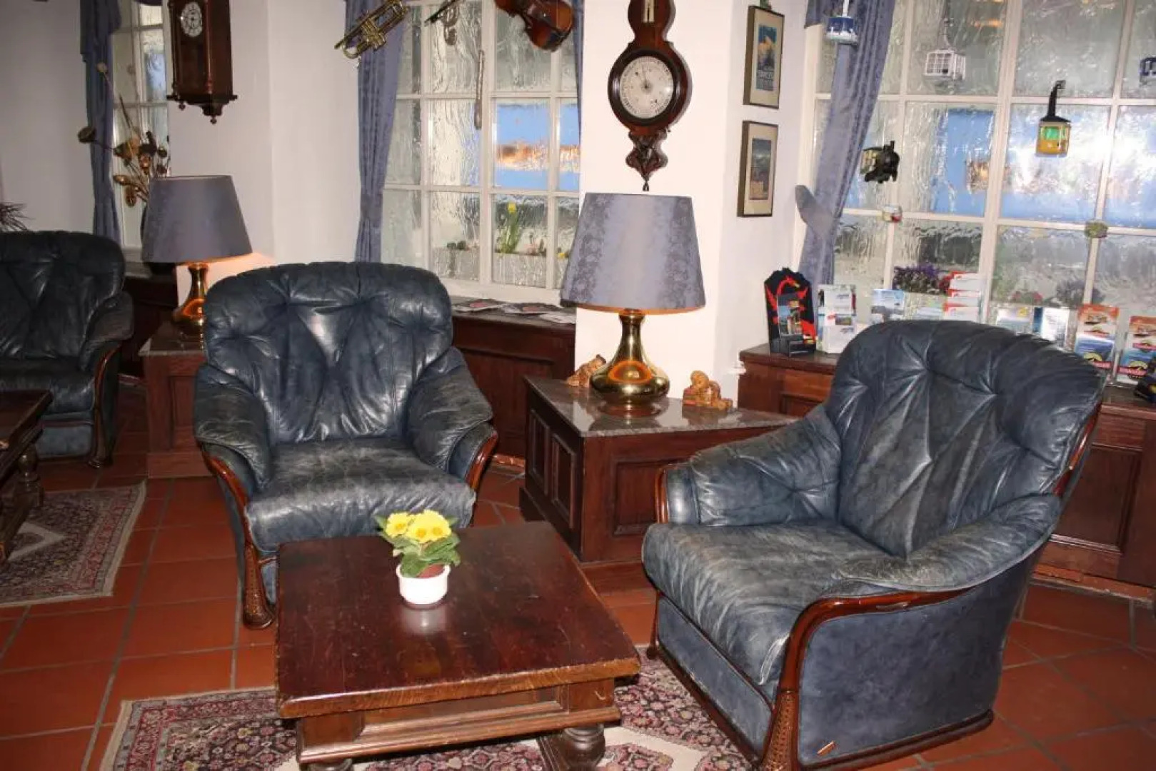 BASLERTOR Summer Pool Hotel