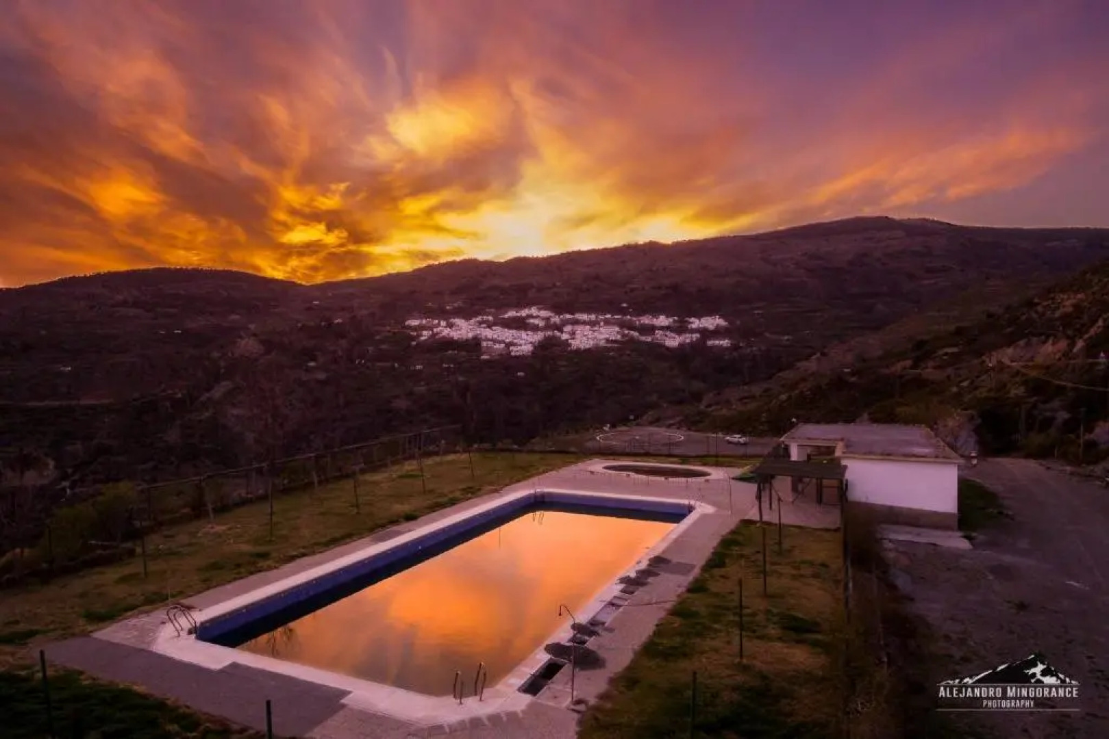 Alojamientos Rurales Los Macabes