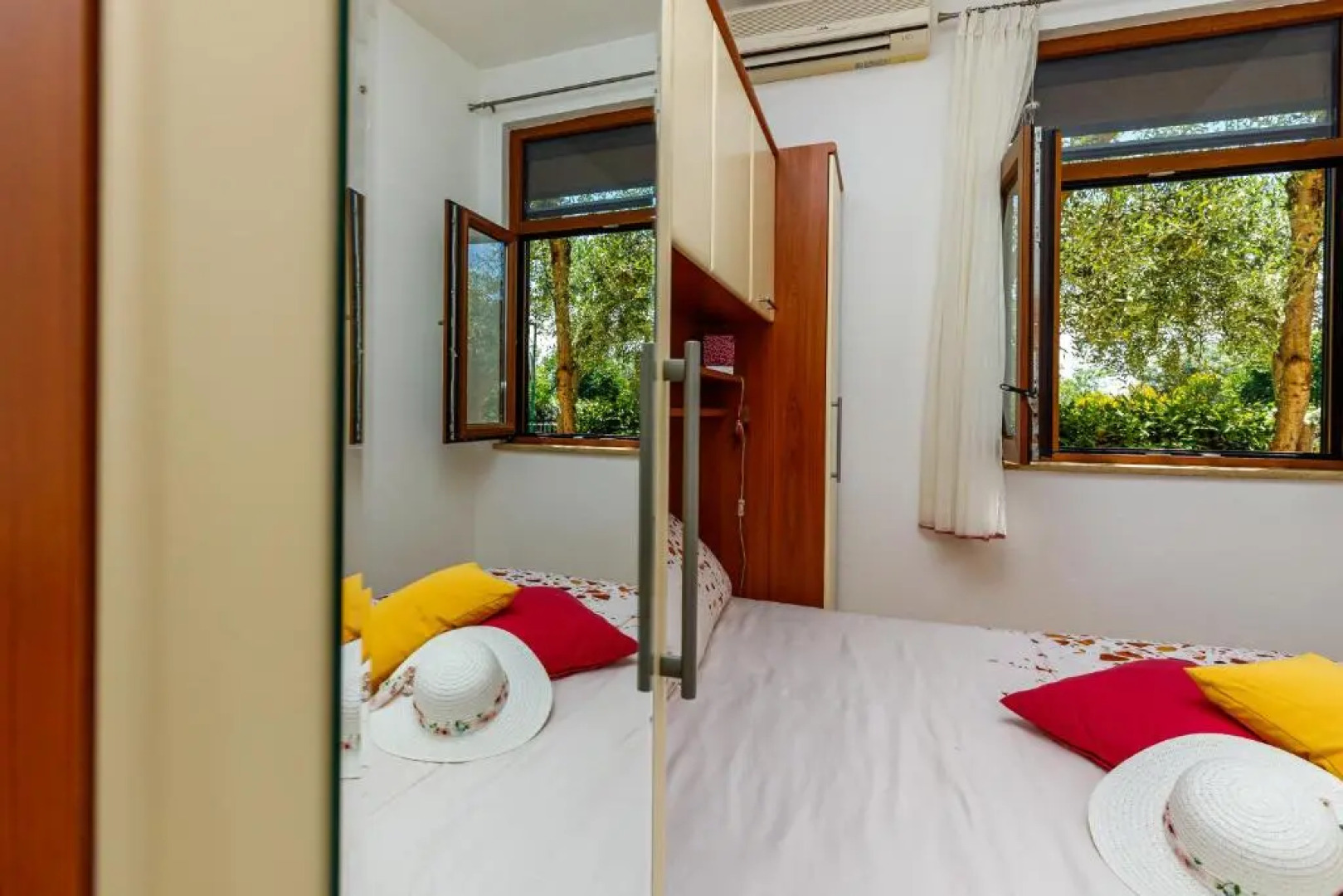 Apartments Kiki 150 METERS TO THE BEACH